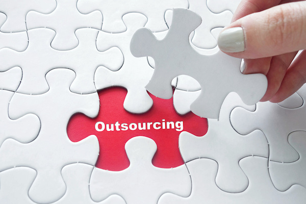 Why should you outsource your digital marketing?